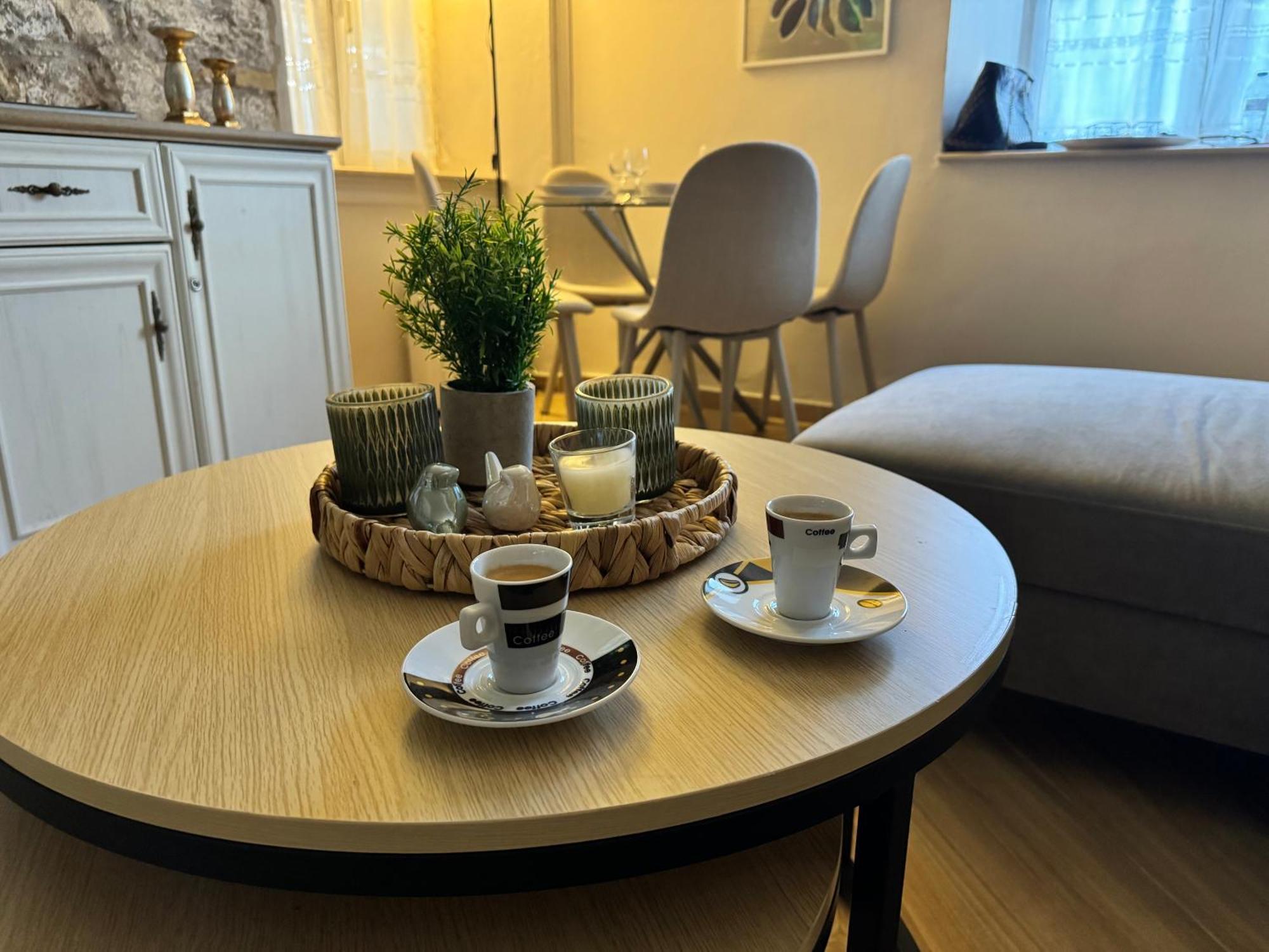 Bruskos Luxury Apartment *